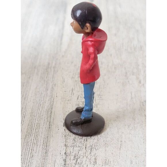 Miguel Red Jacket cocoa mini doll figure toy - Picture 2 of 4